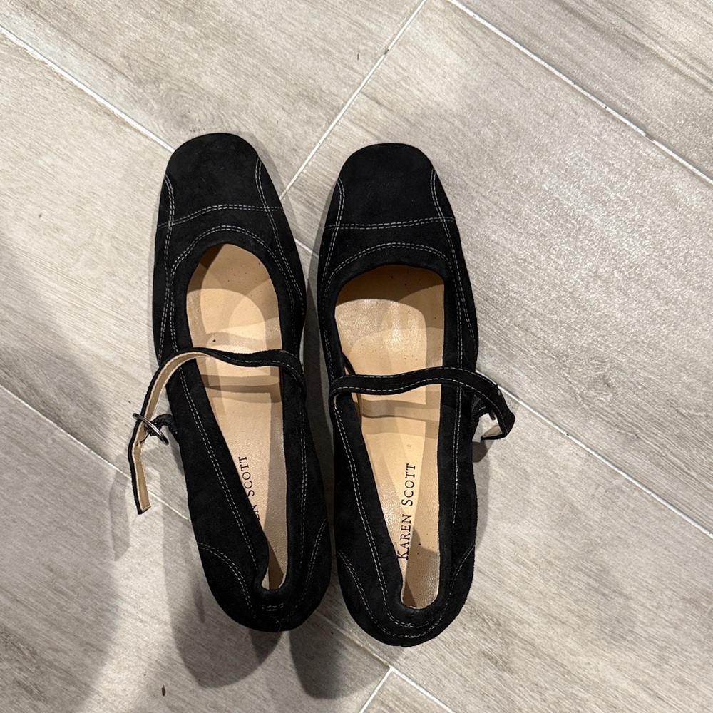 Karen Scott Black Mary Jane kitten heel